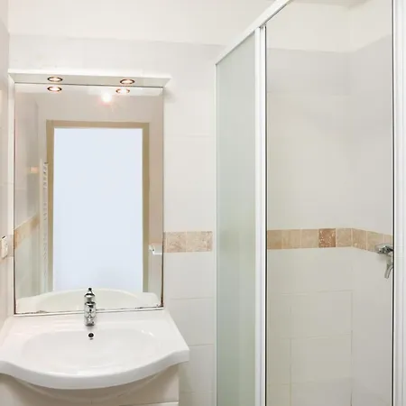 Appartement Dedie Au Bien Etre Avec Spa - Sauna Privatif - Escape Game Inclus 카르카손