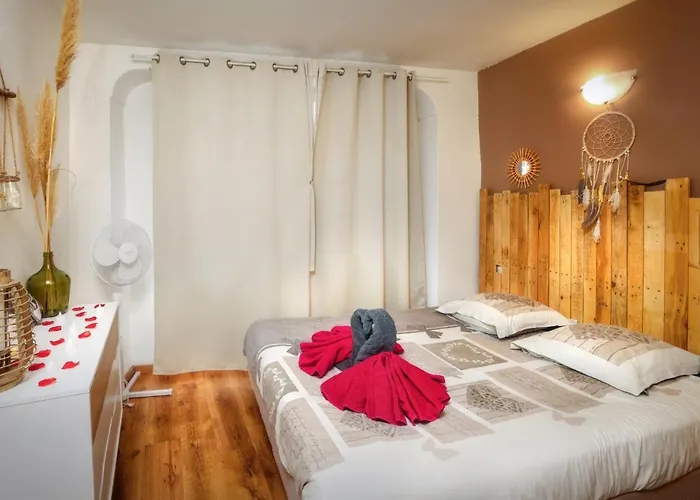 Apartman Appartement Dedie Au Bien Etre Avec Spa - Sauna Privatif - Escape Game Inclus Carcassone